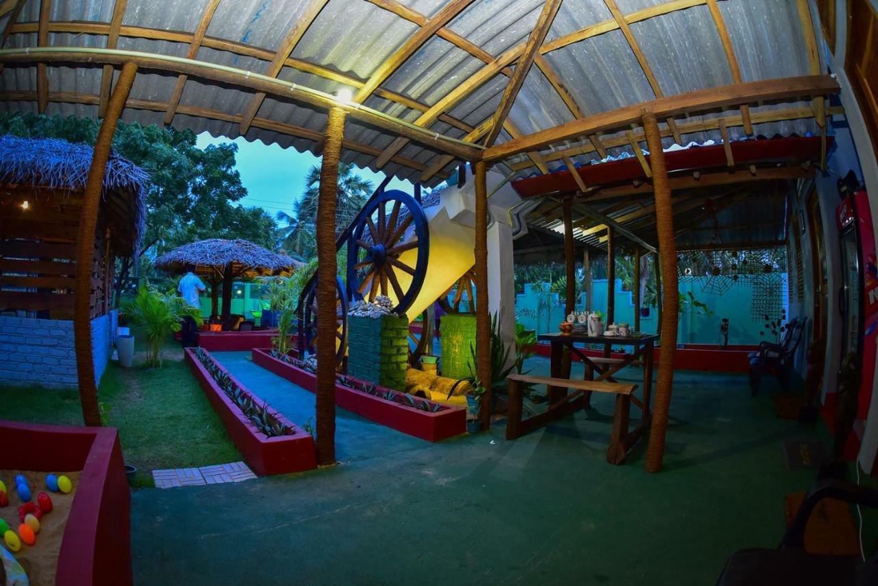 בטיקלואה Neem Garden Guest House מראה חיצוני תמונה