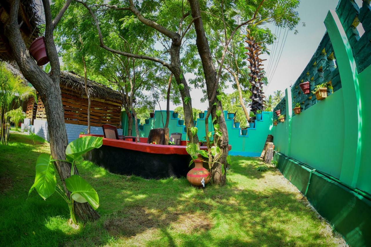 בטיקלואה Neem Garden Guest House מראה חיצוני תמונה
