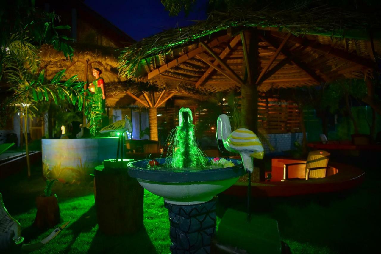 בטיקלואה Neem Garden Guest House מראה חיצוני תמונה