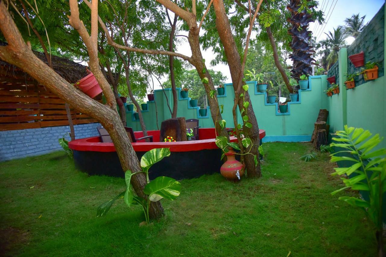 בטיקלואה Neem Garden Guest House מראה חיצוני תמונה
