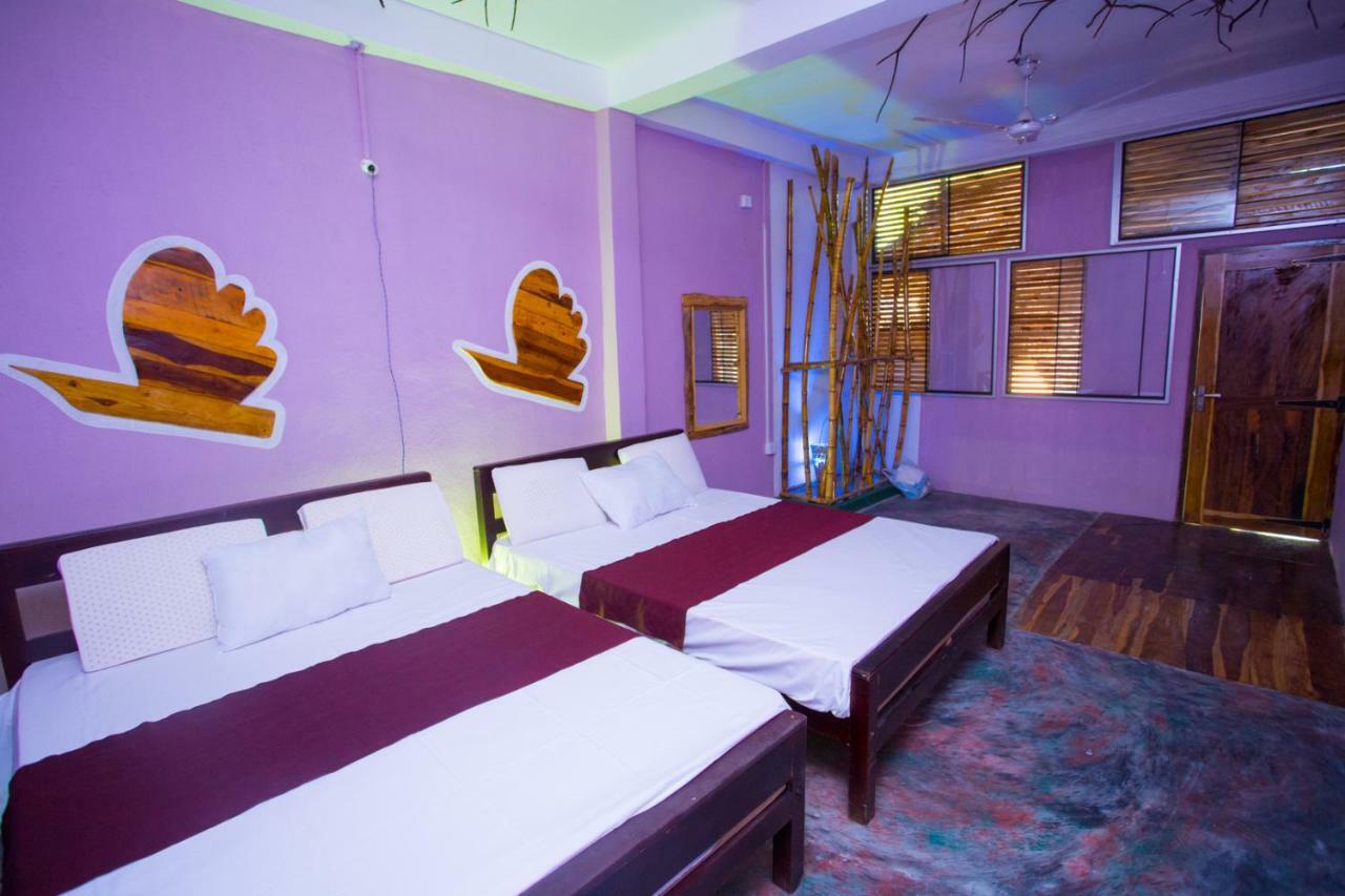 בטיקלואה Neem Garden Guest House חדר תמונה