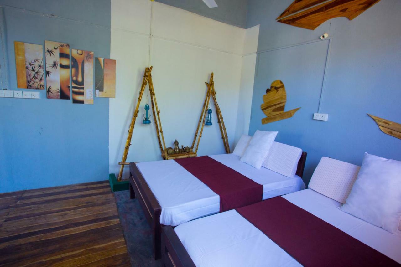 בטיקלואה Neem Garden Guest House מראה חיצוני תמונה