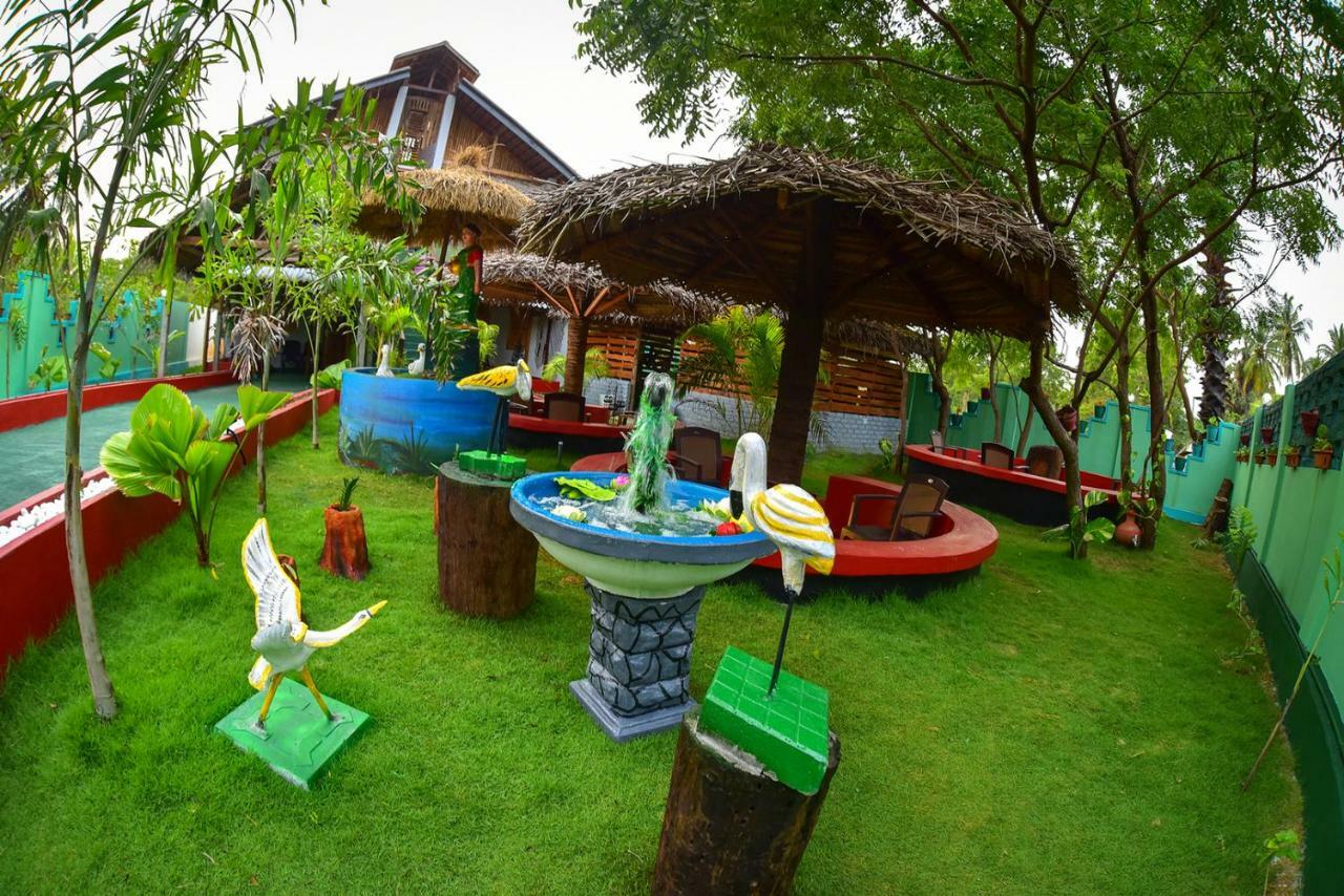 בטיקלואה Neem Garden Guest House מראה חיצוני תמונה